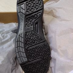 防水仕様 レディース&メンズ アウトドア ウォーキング ローカット ブラック 24.5 cm 4Eの画像