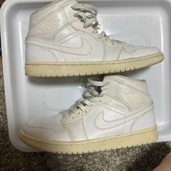 Nike Air Jordan 1 mid 26.5cm の画像