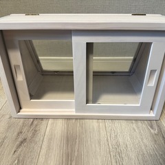 [ニトリ]おしゃれなヴィンテージ風カウンター上収納ガラス扉〔幅40ｃｍ高さ25cm〕(ホワイトウォッシュ　MUD-6065WW)の画像