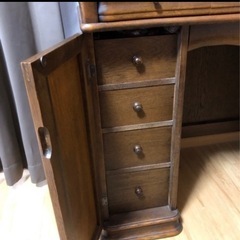 イタリア製輸入家具ドレッサー(今日のお昼まで )の画像