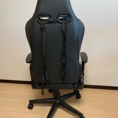 ゲーミングチェアの画像