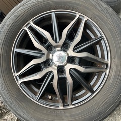 15インチホイールタイヤセットの画像