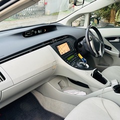 トヨタ　プリウス　zvw30の画像