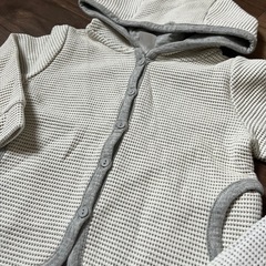 美品＾＾H&M ６－９M 生後６～９ヶ月　セットアップの画像
