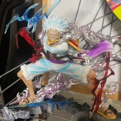 ルフィーとエースのフィギュアの画像