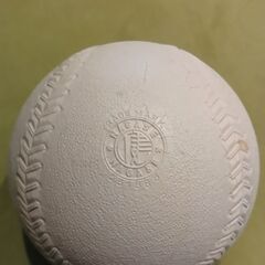 ソフトボール のボールの画像