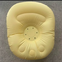 ベビーバスチェア 黄色　baby craftの画像