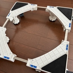 極美品✨洗濯機台・置き台 水平器 キャスター付きの画像