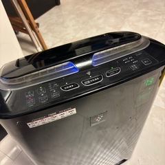 シャープ製の加湿空気清浄機の画像