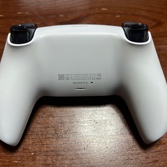 純正品！PlayStation5のコントローラーの画像