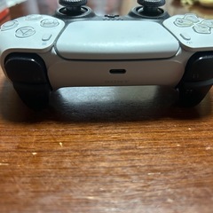 純正品！PlayStation5のコントローラーの画像