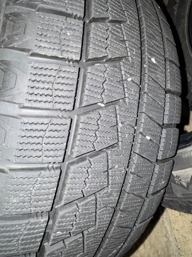 ネクセン ウィンガードアイス2 215/50
R17
