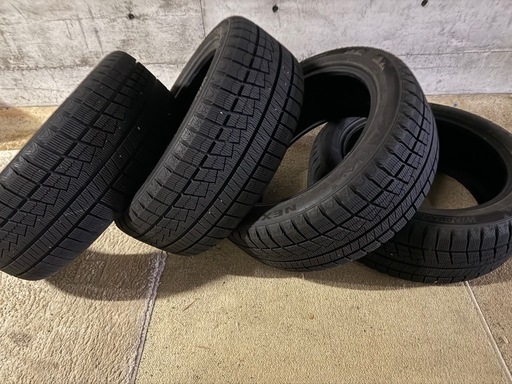 ネクセン ウィンガードアイス2 215/50
R17