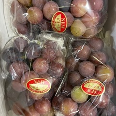 ピオーネ1箱2キロの画像