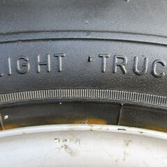 軽トラ用 145R12 LTタイヤ付きホイール2本の画像