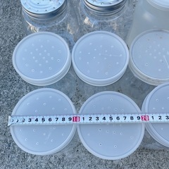 カブトムシの幼虫飼育に！クリアボトルの画像