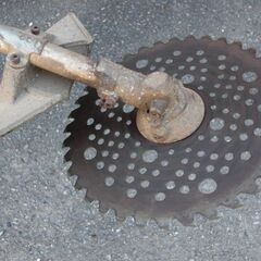 マキタ　楽々始動のエンジン草刈機　中古の画像