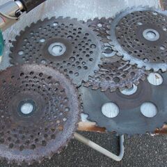 マキタ　楽々始動のエンジン草刈機　中古の画像