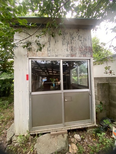 金属製プレハブ小屋（埼玉県加須市）