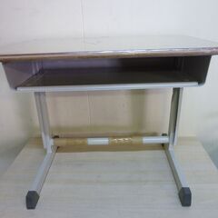 2-5　未使用/新品　学習机 勉強机 日本製 完成品 デスクのみ高さ調節可能 国産 学校用 学校机 新JIS規格適合 キッズデスク 省スペース コンパクト レトロ 学校と同じ机 頑丈 全学年対応の画像