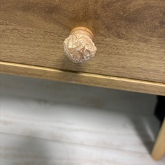 引き出し付きてーぶるテーブルの画像
