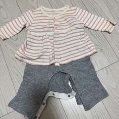 【80サイズ】ロンパースの画像