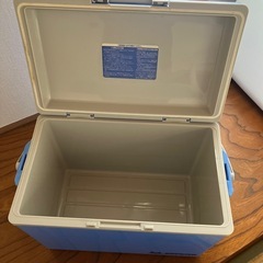 クーラーボックスの画像