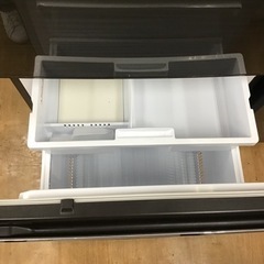 【トレファク神戸新長田店 買取/販売】取りに来られる方限定！MITSUBISHIの3ドア冷蔵庫2020年製のご紹介です！の画像