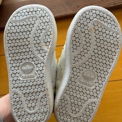 adidas子供靴の画像