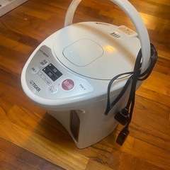電気ポットの画像