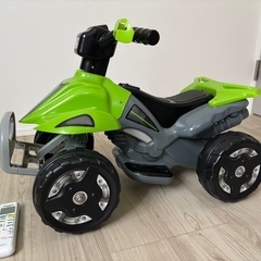 子ども　足けりバイクの画像