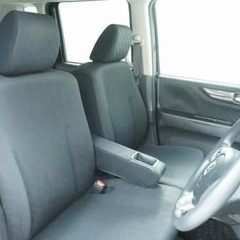 ハイトール軽ワゴンの王道！まだまだ現役のN-BOXカスタム♪の画像