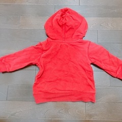 子ども服　パーカーの画像