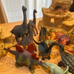 恐竜のフィギュア　37体の画像