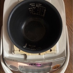 ZOJIRUSHI ３合炊き 炊飯器の画像