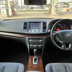 洗礼された大人な内装！日産セダンの入庫！の画像