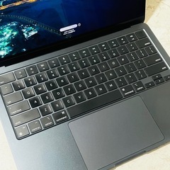 【極美品】Apple MacBookAir M2 ミッドナイト 256GBの画像