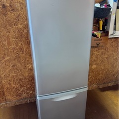 J0811 Panasonic パナソニック　2ドア冷蔵庫　168L 2011年　の画像