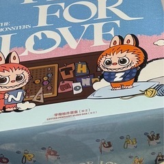 新品未開封⭐︎Labubu THE MONSTERS PIN FOR LOVEシリーズ　アルファベットペンダントアソートボックス　N-Zラブブの画像
