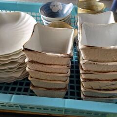 いろいろな食器 中古品です。（引取りにこられる方限定です。）の画像