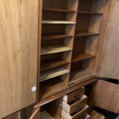 昭和レトロな収納棚・下駄箱にも。玄関収納の画像