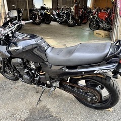 直ぐ乗れます　車検2年付きGPZ1100（ZXT10E）走行約67000キロ 取り回し、乗り易いバーハンドル化 重低音のアルミサイレンサー集合管 エンジン始動動画ありの画像