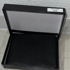 ブラックレザー二つ折り財布 マネークリップ　新品の画像