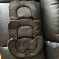 チャイルドシート用クッションの画像