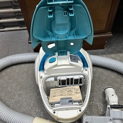 11199😸 サンヨー 掃除機 SC-ER7K 2009年製の画像