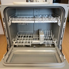 Panasonic⭐︎パナソニック食器洗い乾燥機 NP-TZ200 説明書付　　の画像
