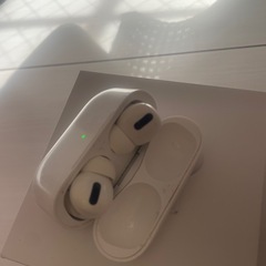 Apple　AirPods proの画像