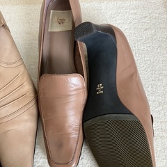 パンプスとショートブーツ200円の画像