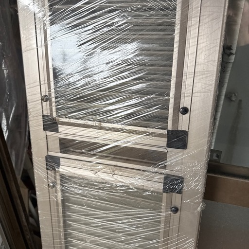 ドア用網戸。折りたたみ網網戸