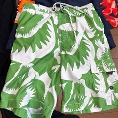 130水着　120ラッシュガード　の画像